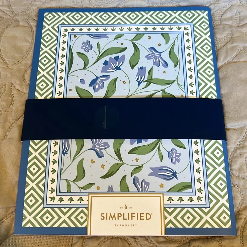 2023 Simplified monthly planner: Sage Silk Scarf